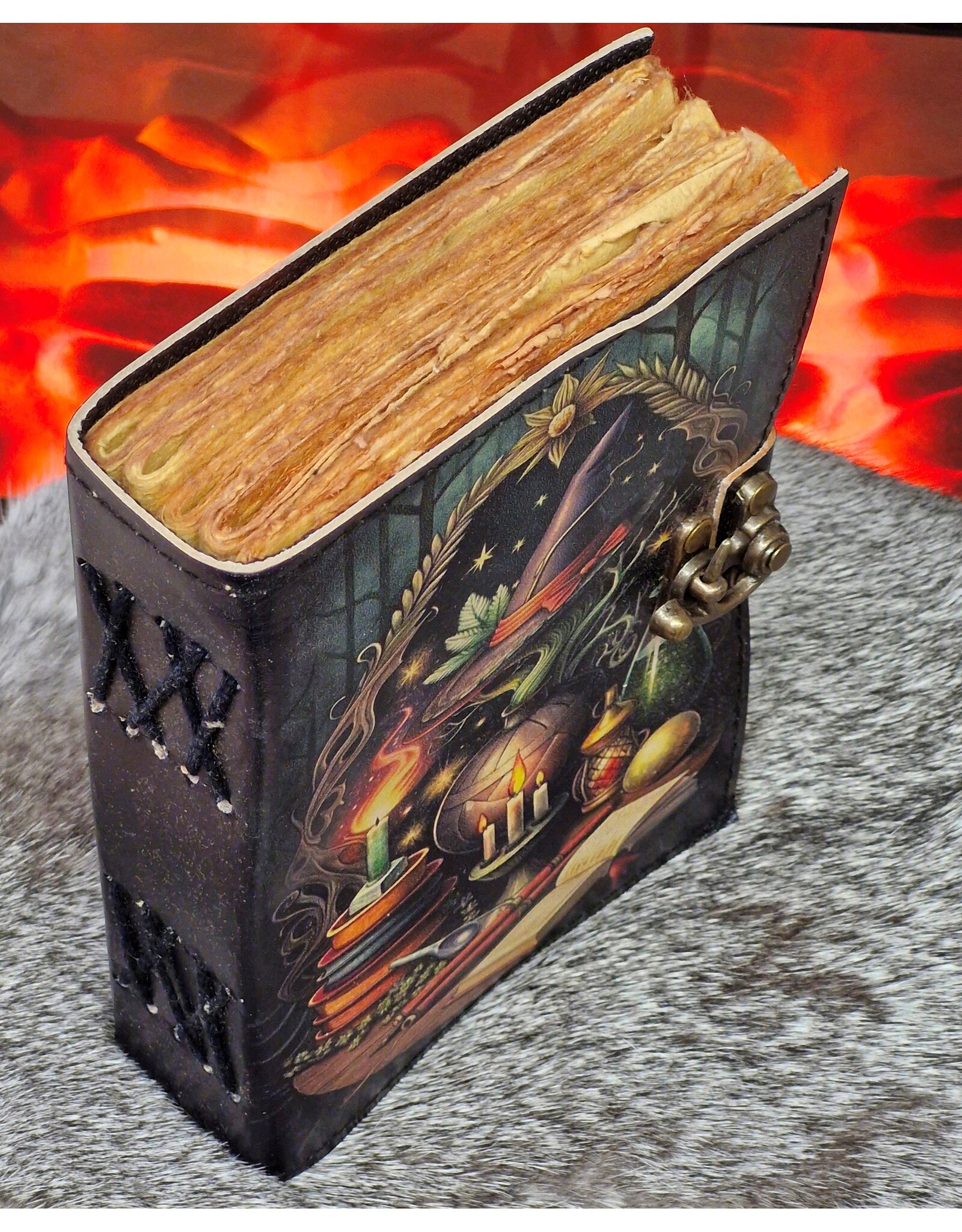 BB Miscellaneous - Leren Notitieboek Grimoire Heksenhoed & Poitions 18x13cm