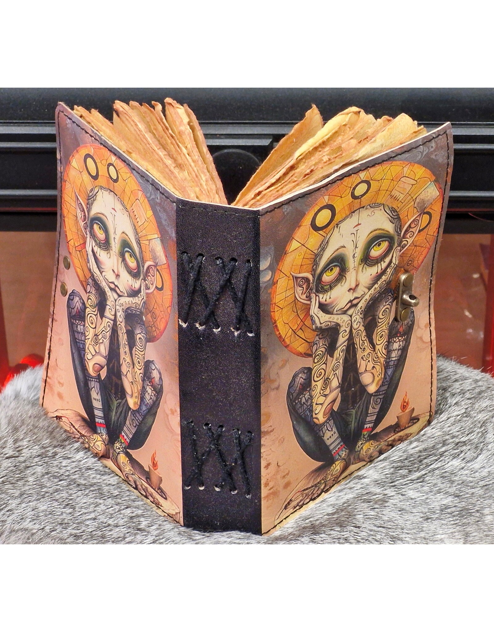 BB Miscellaneous - Leather Journal A Little Cute Creepture 18x13cm