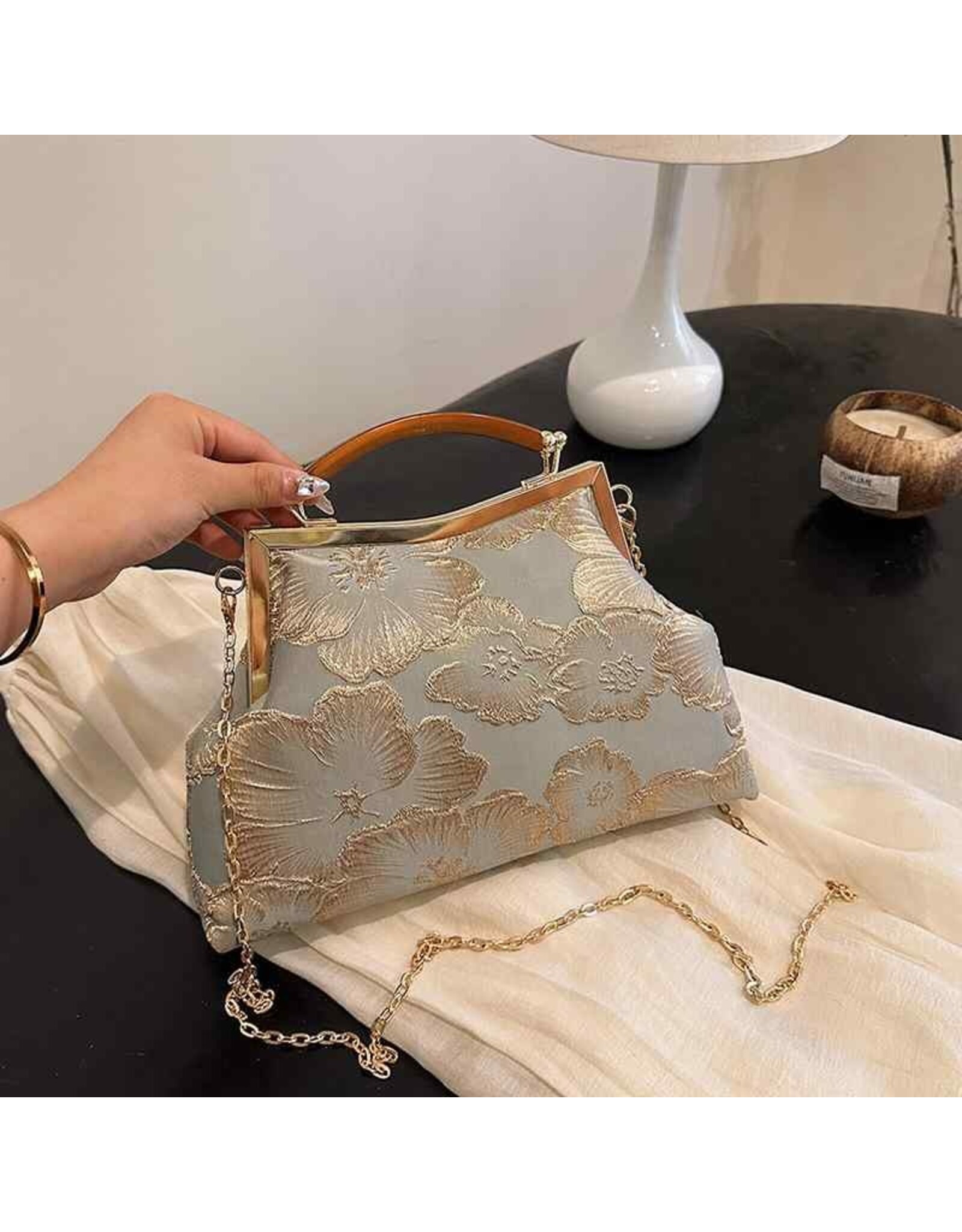 Marina Retro bags Vintage bags - Vintage Fabric Handbag With Embossed Flowers Green