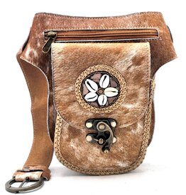 Trukado Cowhide waist bag with vintage hook