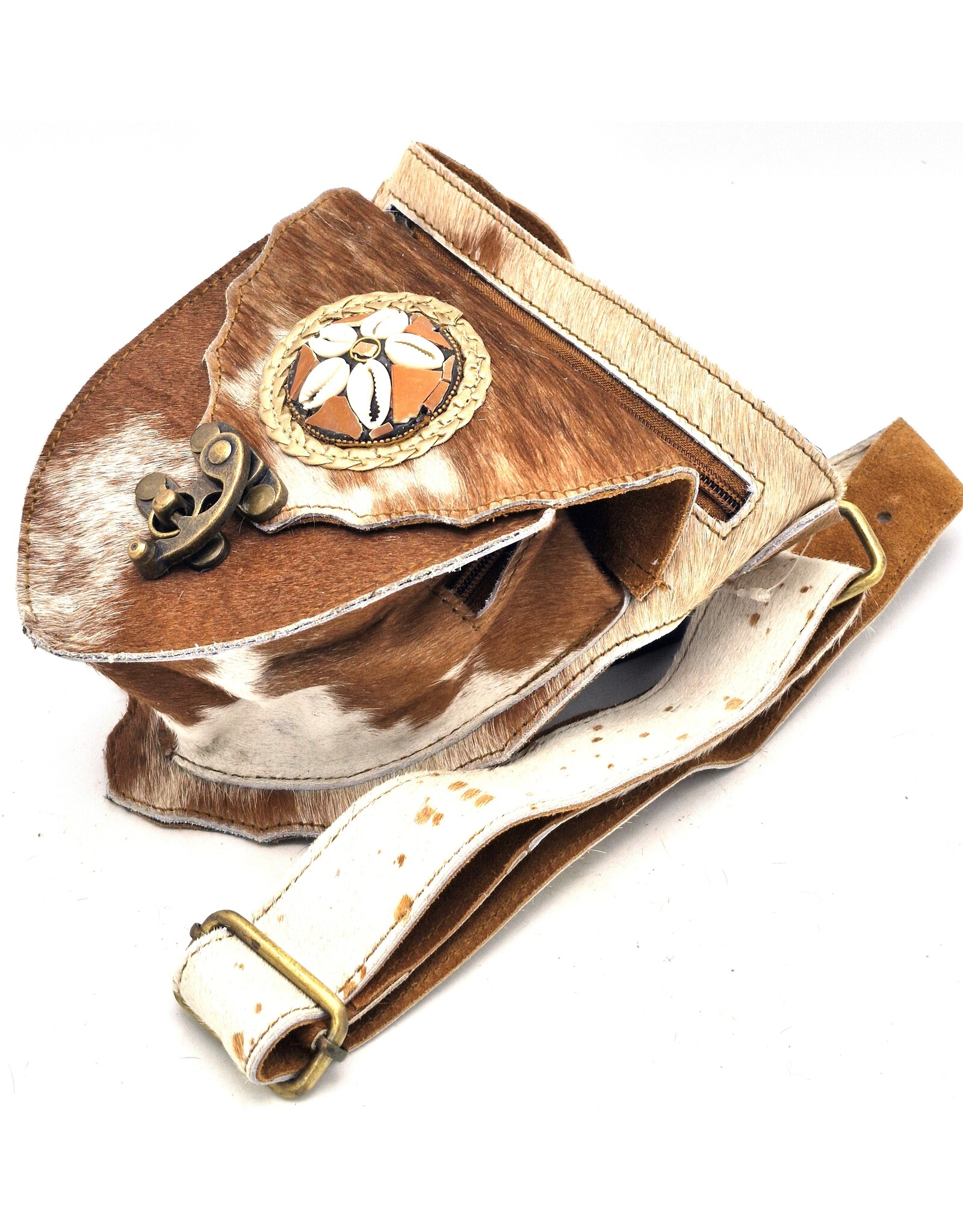 Trukado Leren Festivaltasjes, heuptassen en riemtassen - Koeienhuid heuptas met Haakje en Schelpjes Ibiza Stijl