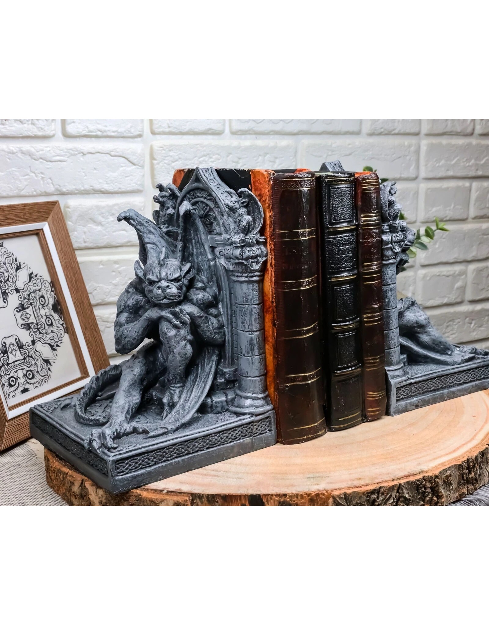 PT Giftware & Lifestyle - Gargouille Boekensteun Set