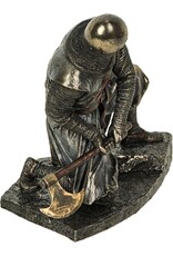 Veronese Design Veronese Design - Templar Crusader with Axe - Veronese Design