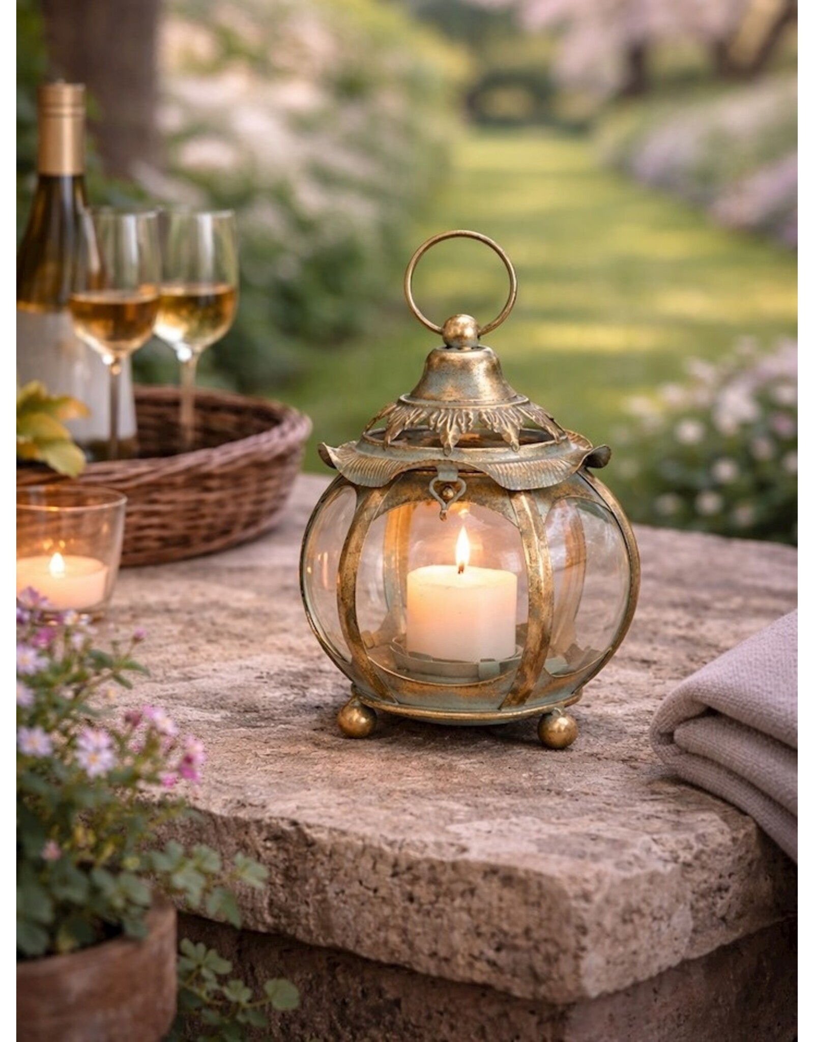 Trukado Miscellaneous - Round Tin Lantern with Glass Windows 23.2cm