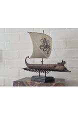 Veronese Design Giftware & Lifestyle - Grieks Roeischip Trireem met Krakenzeil - Veronese Design