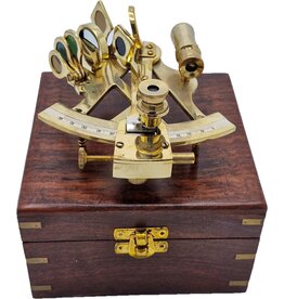 Trukado Sextant in wooden case - brass (small)