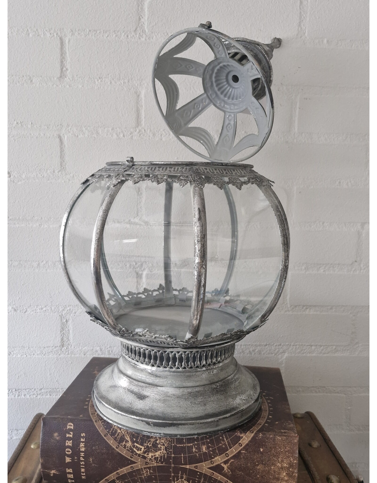 Trukado Miscellaneous - Tin Lantern ‘Victorian Octagon’ with Glass Windows 48cm