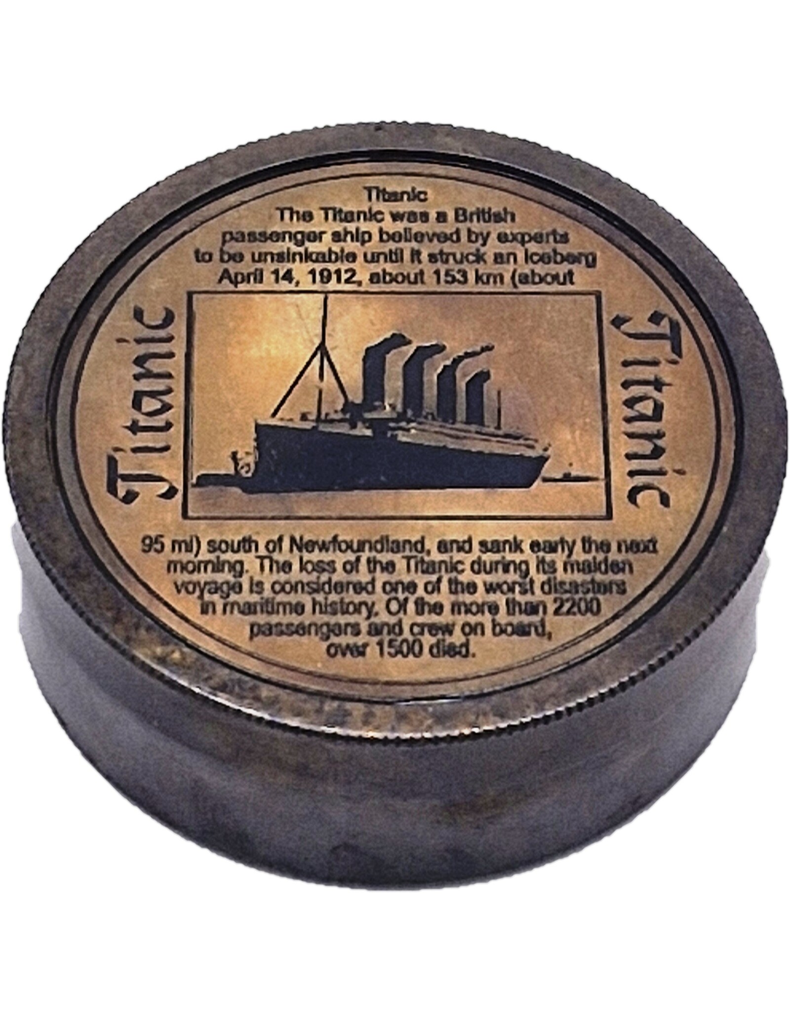 Trukado Miscellaneous - Vintage Titanic compass with screwed lid