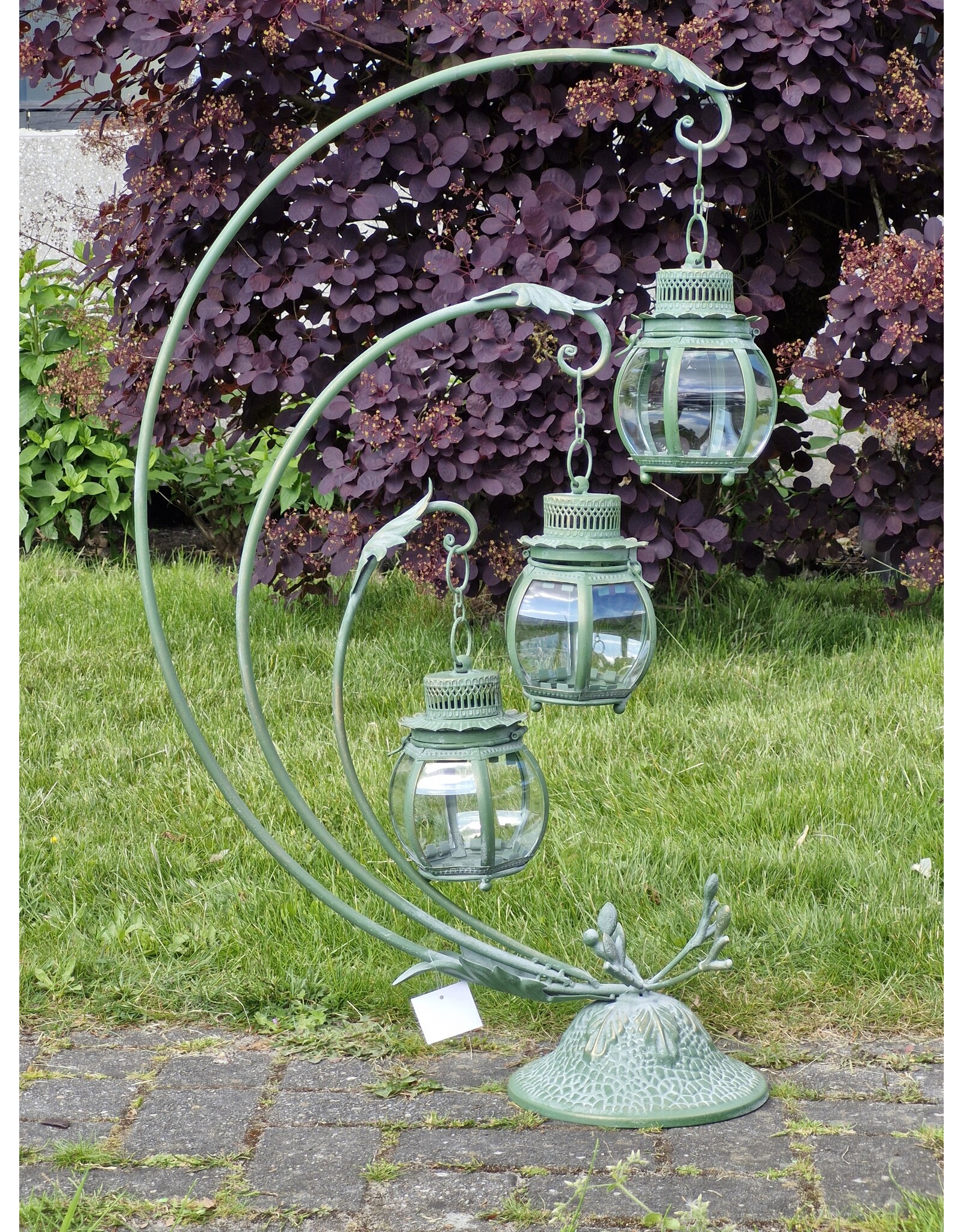 JB Miscellaneous - Brocante lantern on a stand with 3 small ball lights – green