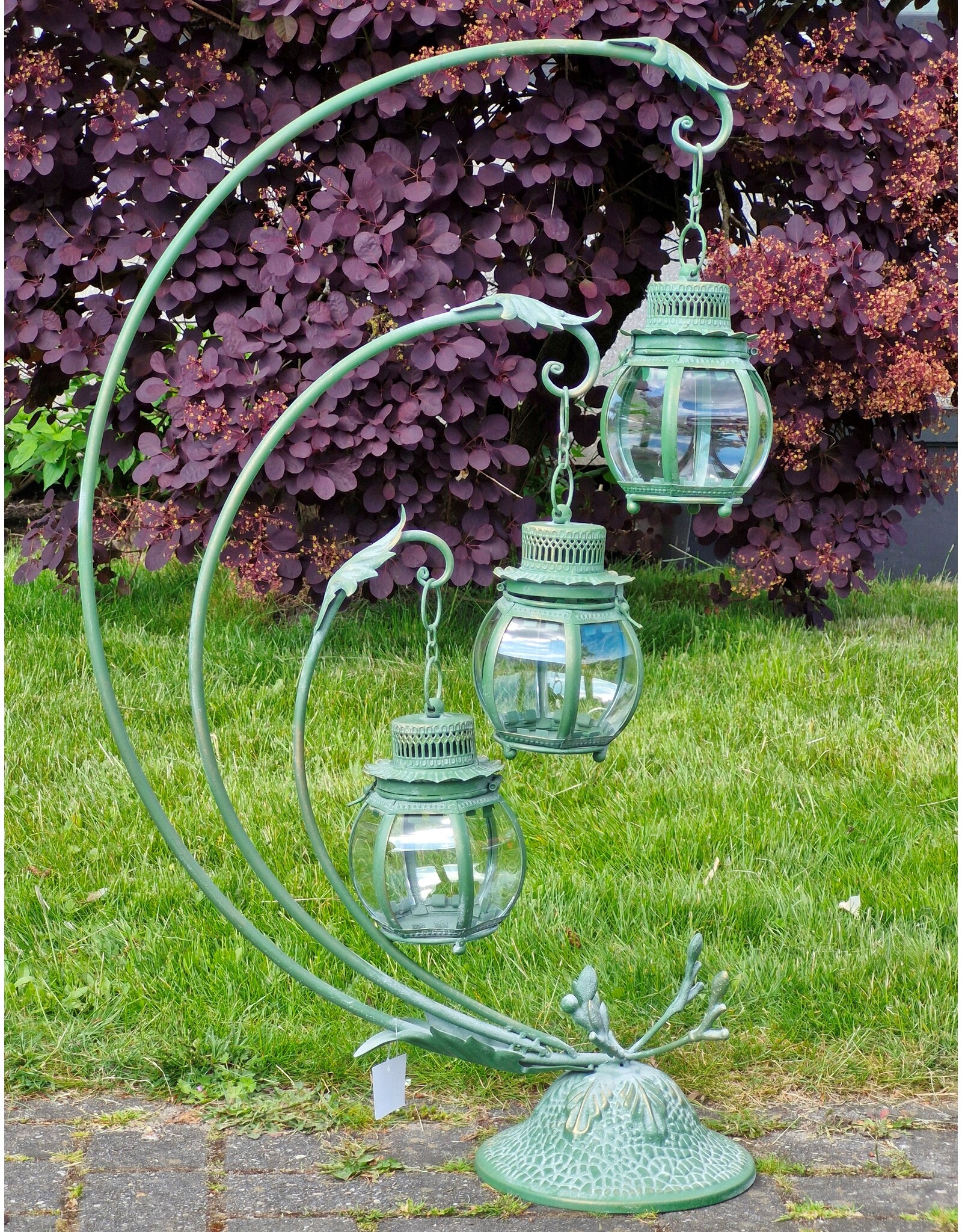 JB Miscellaneous - Brocante lantern on a stand with 3 small ball lights – green