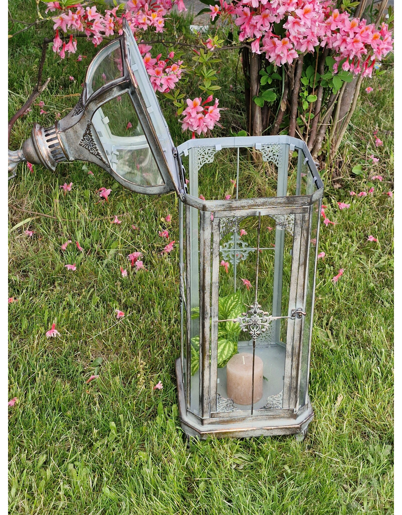 Trukado Miscellaneous - A Pair of Tin Lanterns Baroque