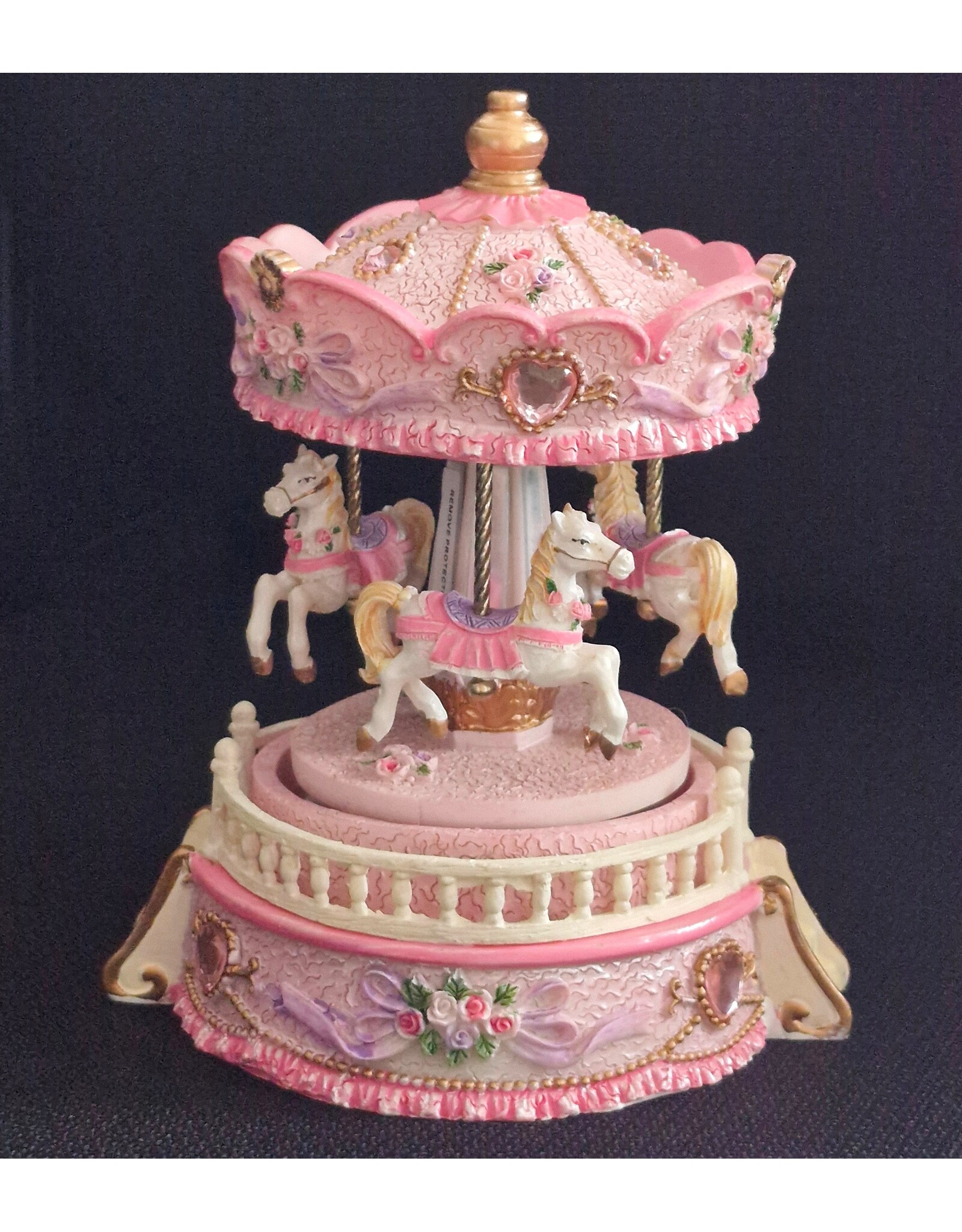 Trukado Giftware & Lifestyle - Music box Vintage Carousel Pink (small)