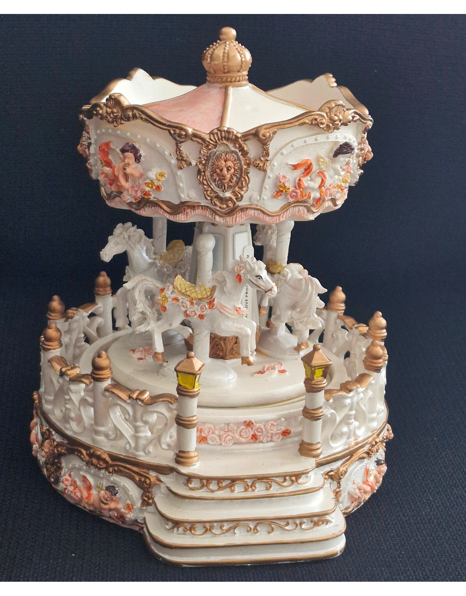 Trukado Giftware & Lifestyle - Muziekdoos Vintage Carrousel Speeldoos