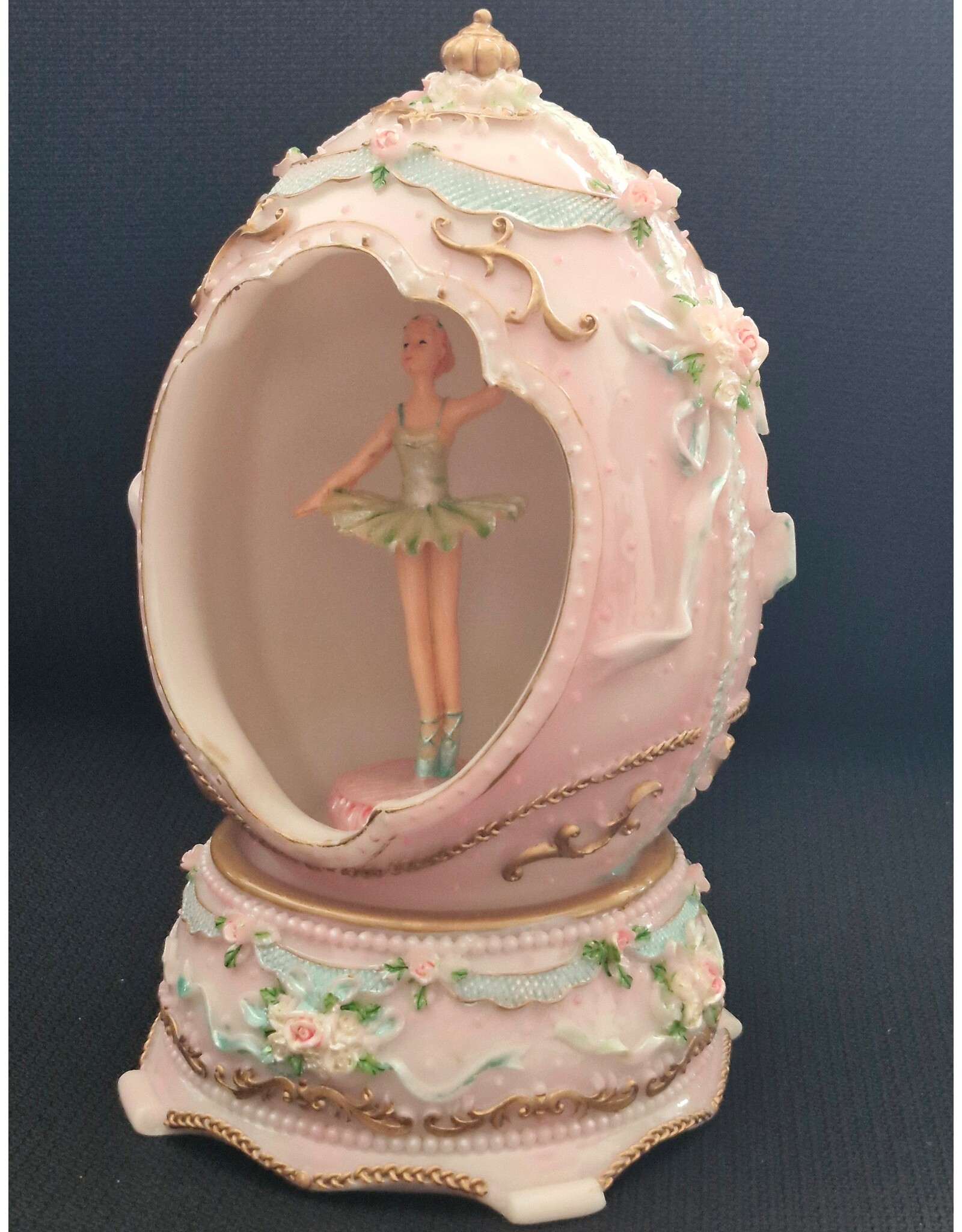 Trukado Giftware & Lifestyle - Muziekdoos Ballerina in Ei Speeldoos