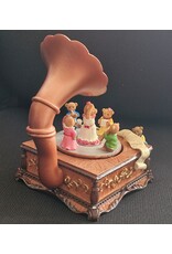 Trukado Giftware & Lifestyle - Gramophone Music Box with Dancing Bears