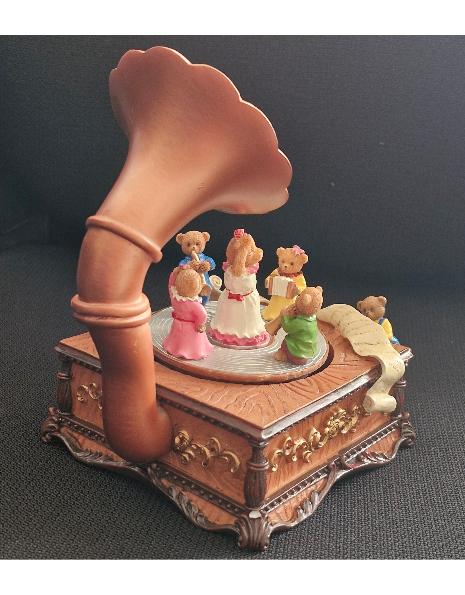 Trukado Giftware & Lifestyle - Muziekdoos Grammofoon met Dansende Beertjes