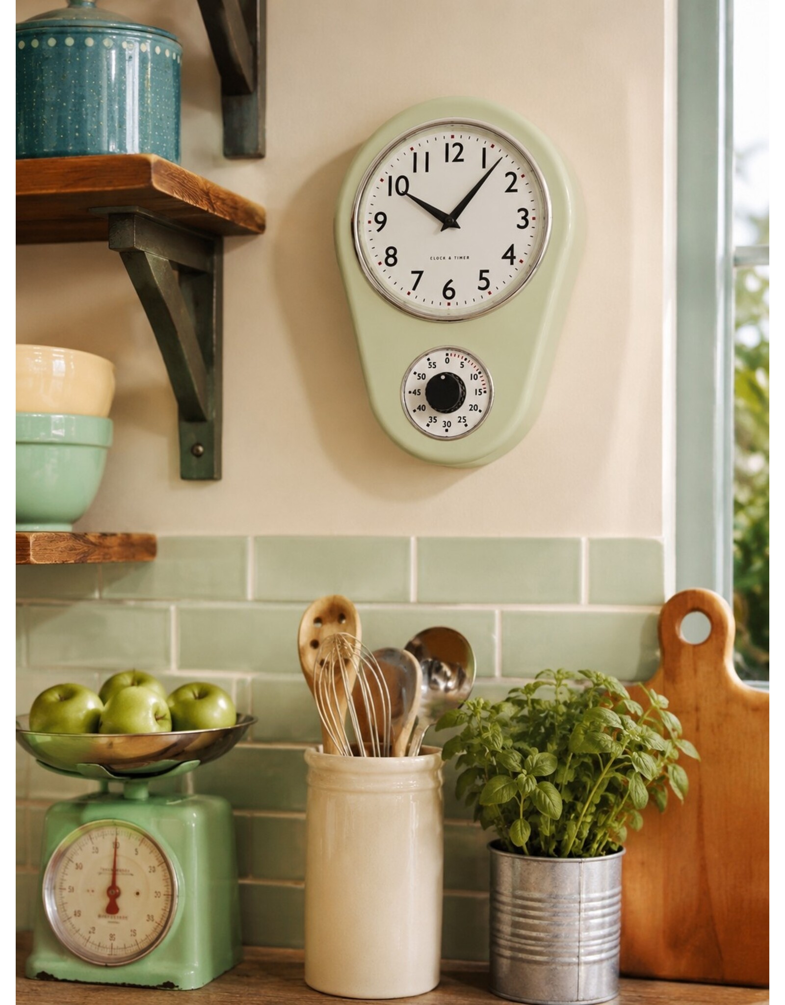 Gabriel Miscellaneous - Retro Wall Clock with Timer