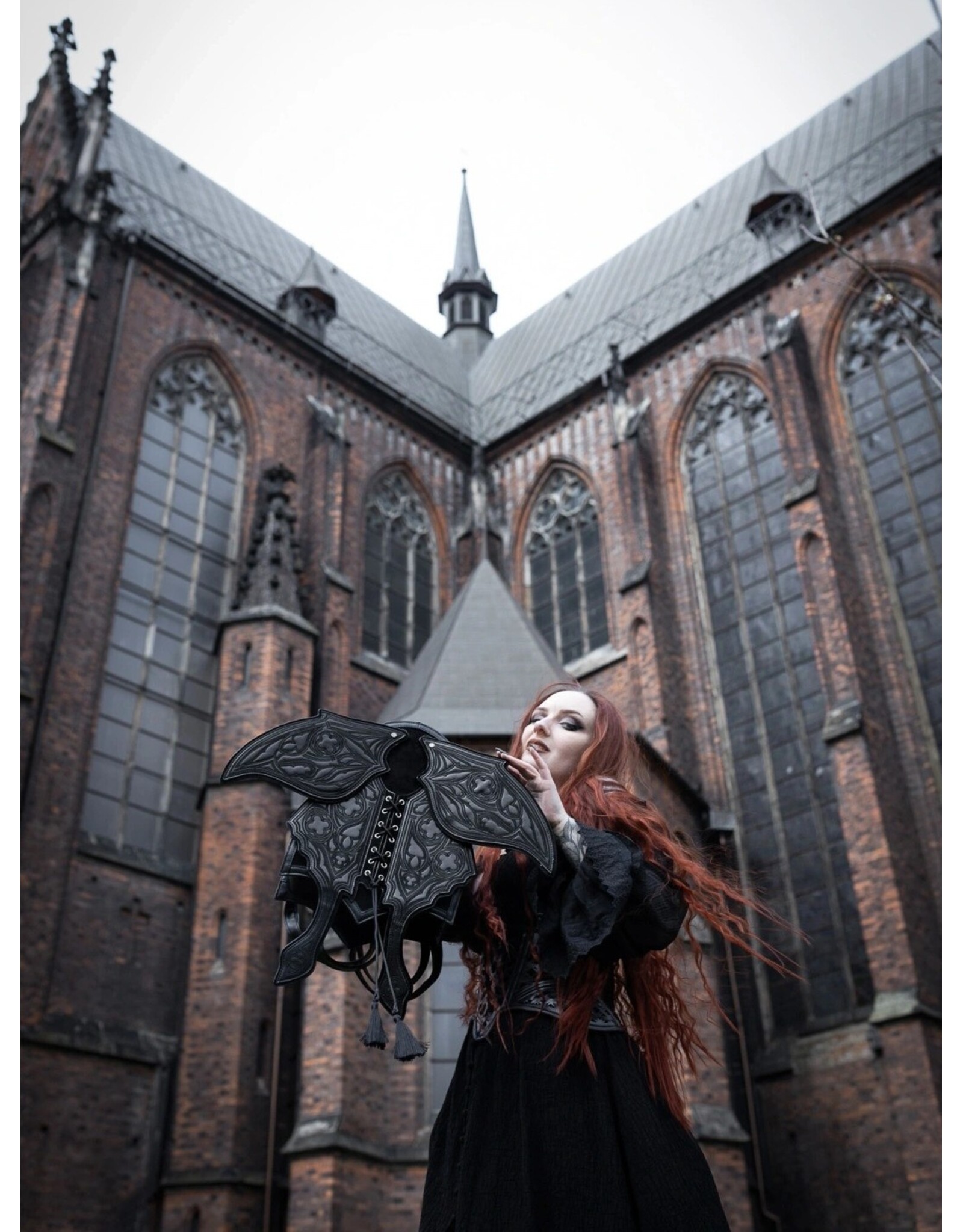 Restyle Fantasy tassen en portemonnees - Obsidian Mot Rugzak met bewegende vleugels BLK Restyle