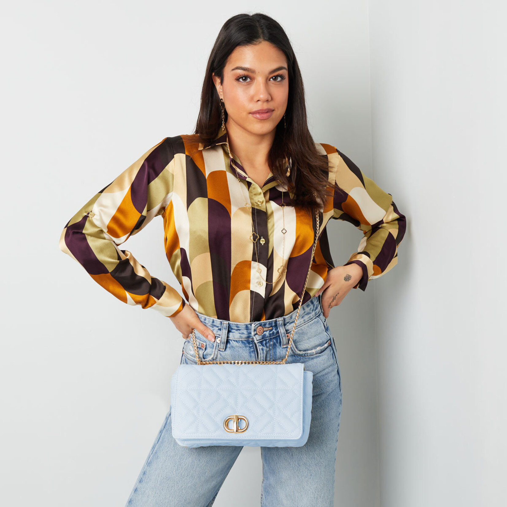 Schoudertas met gouden ketting new arrivals