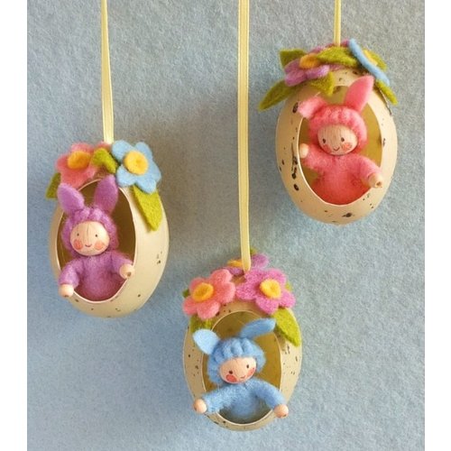 Atelier Pippilotta Atelier Pippilotta Drie Paashaasjes in Ei Atelier Pippilotta Atelier Pippilotta Drie Paashaasjes in Ei