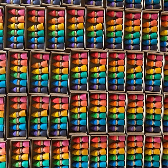 Hout en Plezier - visit Grapat - Tomten Rainbow