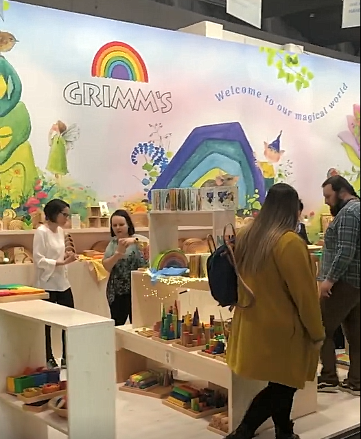 Hout & Plezier bezoekt Grimm's op de Spielwarenmesse 2020