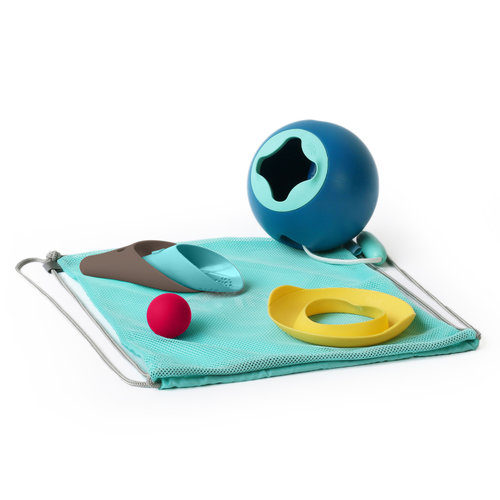 Quut Quut Beach set 2: Mini Ballo, Cuppi en Shaper in beach bag Quut Quut Beach set 2: Mini Ballo, Cuppi en Shaper in beach bag