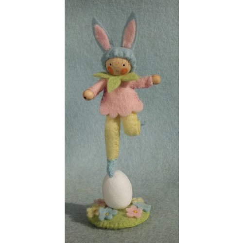 Atelier Pippilotta Atelier Pippilotta Paashaas op een ei Atelier Pippilotta Atelier Pippilotta Paashaas op een ei