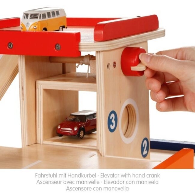 Goki Houten Parkeergarage