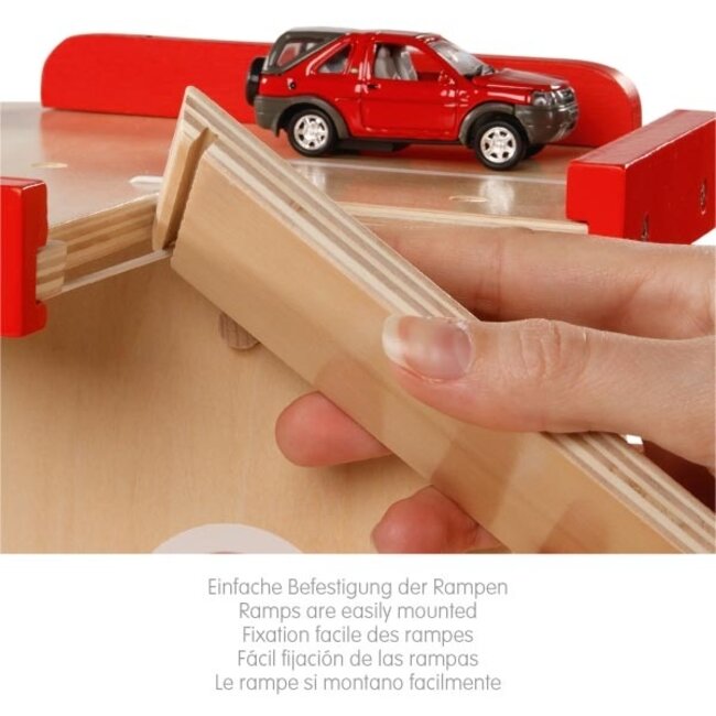 Goki Houten Parkeergarage