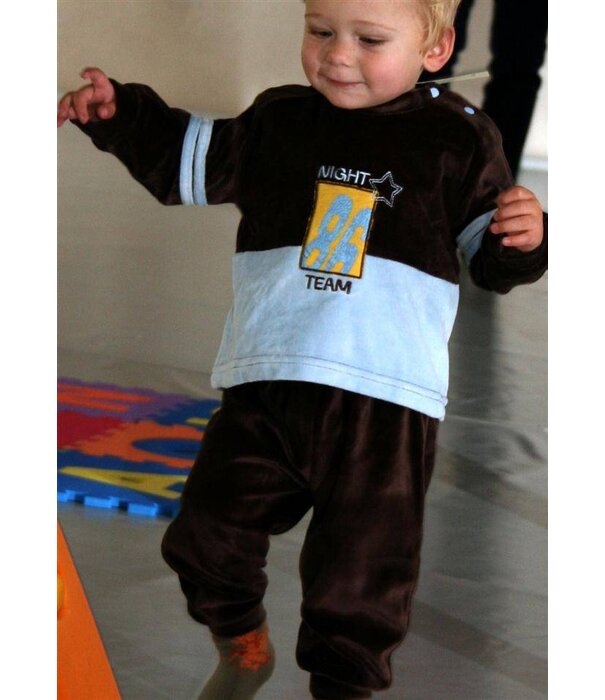 Lunatex  velours babypyjama night team kleur bruin