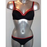 Sapph Jump Bh met licht voorgevormde cup kleur zwart met bies rood de mt A70