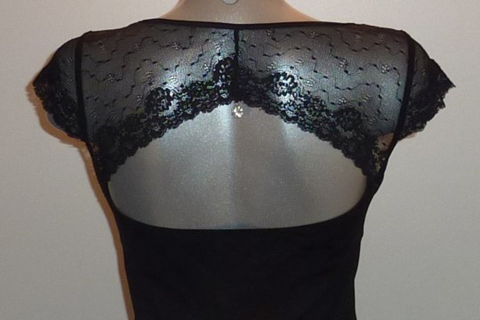 LingaDore  Sensuale Nachtjurkje met opengewerkte rug kleur zwart