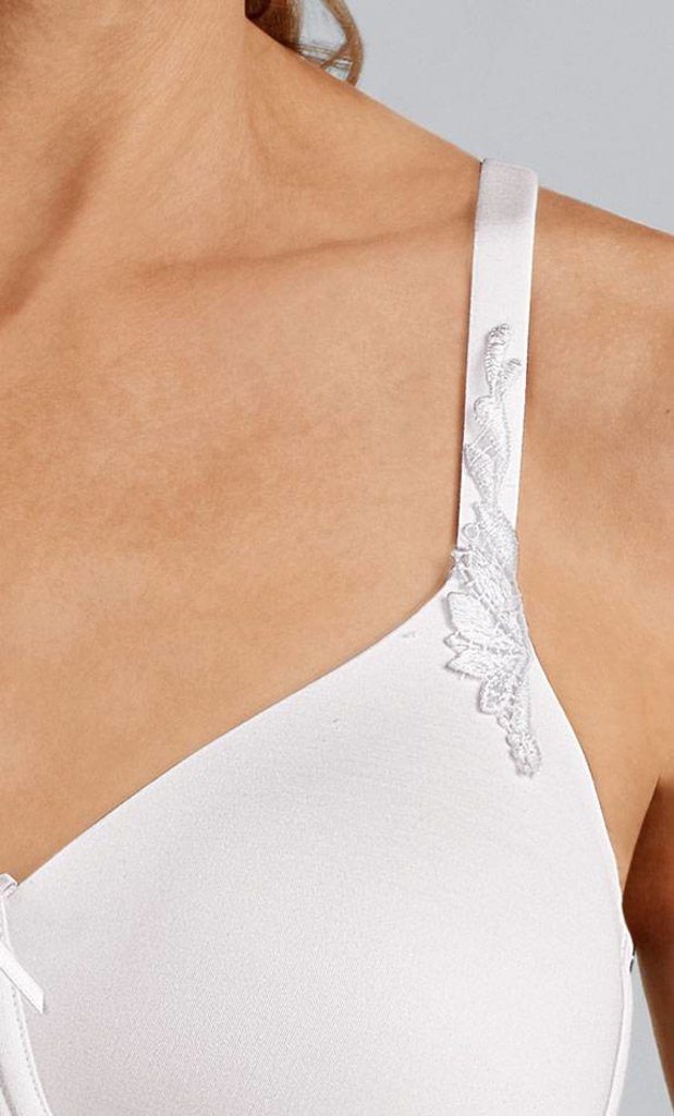 Amoena lingerie  Bianca prothese Bh zonder beugel & licht gewicht spacercups kleur wit