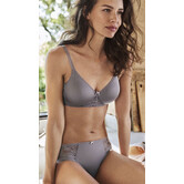 Madeira Bh zonder beugel & licht voorgevormde spacercup kleur frosty lavender