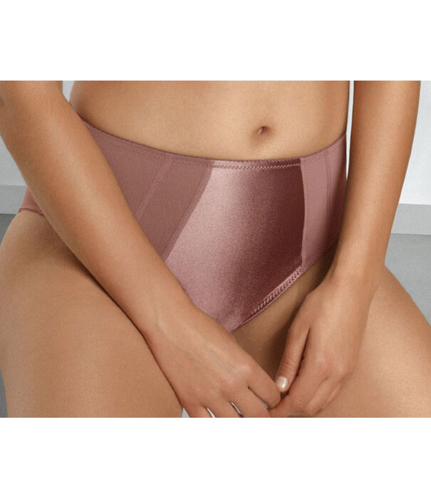 Naturana Naturana Faylinne maxislip licht corrigerend kleur wit, zwart, huid, ,bruin of champagne