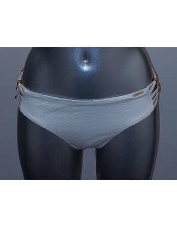 Sapph Vanilla stijlvolle  bikinislip in laag Cheeky Brazilian model kleur Offwhite