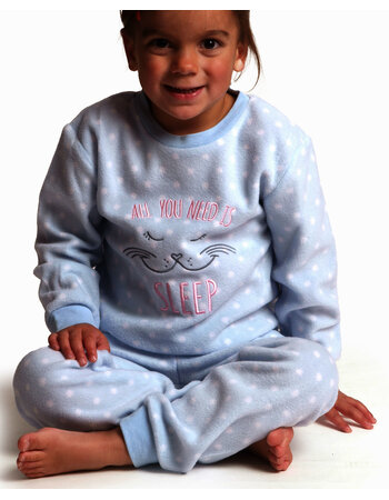 Outfitter Alessia Coral Fleece Meisjes Peuterpyjama – Lichtblauw met Witte Dots en Poes‑Applicatie