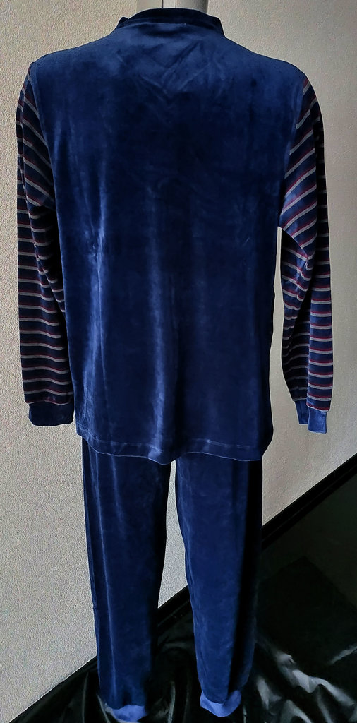 Lunatex Ravelo herenpyjama – Warme velours pyjama uit de Lunatex collectie