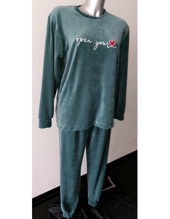 Dila velours dames pyjama/huispak de kleur groen maat M