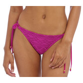 Freya Sundance bikinislip lage model met sierstrikjes kleur orchidee, mt 42-L valt als 40-M of 44-XL valt als mt 42-L