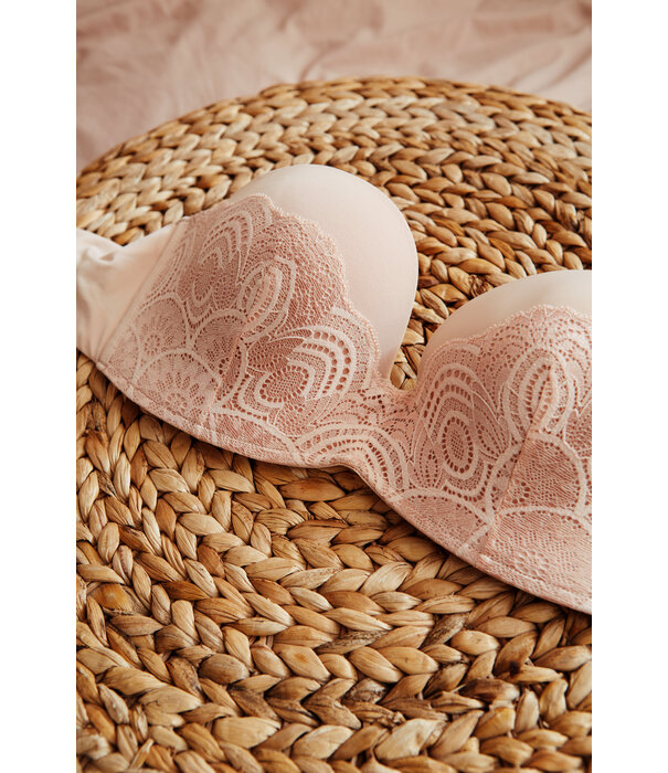Wonderbra Wonderbra New Ultimate Glamorous Lace strapless Bh kleur zwart of pearl beige