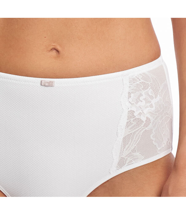 Susa Porto lichtgewicht microfaser tailleslip, wit of sand met ingeweven structuur printje voorzijde, maten 38 t/m 52