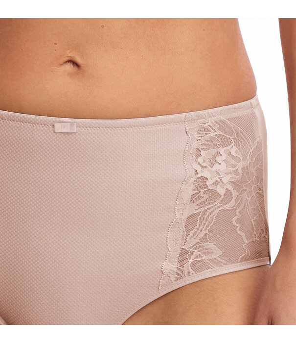 Susa Porto lichtgewicht microfaser tailleslip, wit of sand met ingeweven structuur printje voorzijde, maten 38 t/m 52