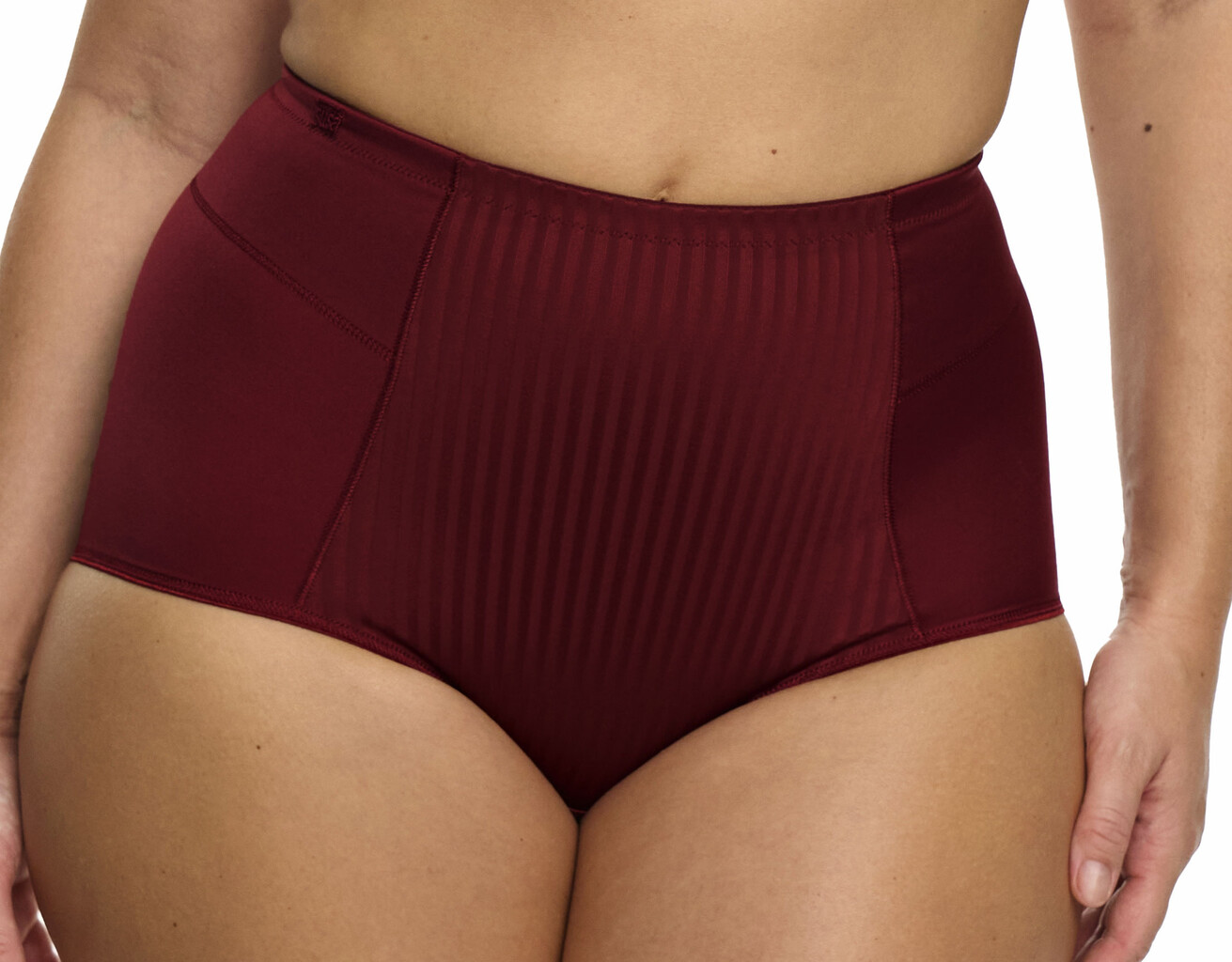 Susa  Cremona pantyslip kleur dark red,  ivoor, wit, zwart of huid kleur