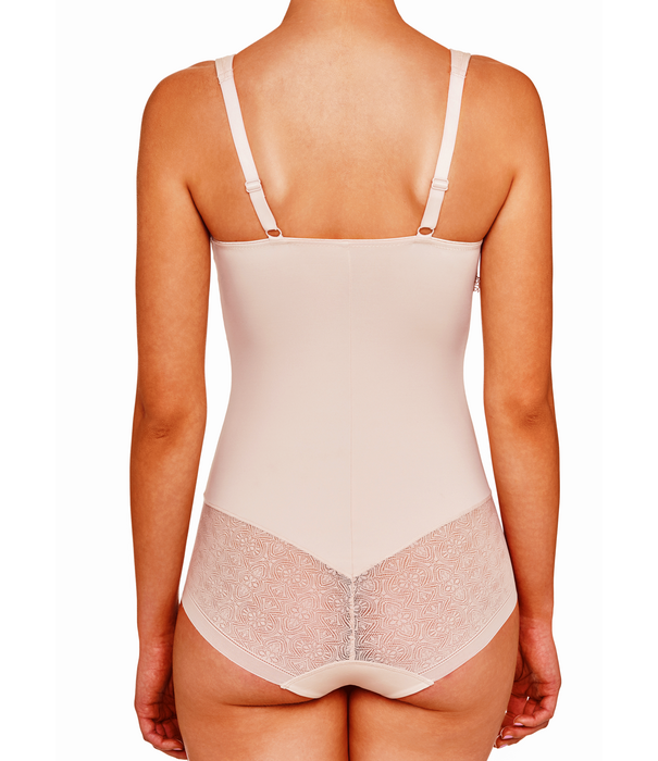 Susa Susa Milano body zonder beugel,licht voorgevormd kleur  sand of marineblauw, mt B75 t/m E90