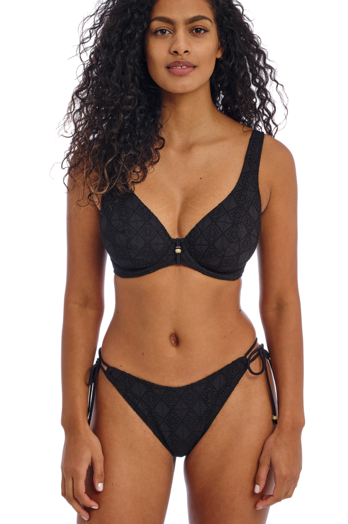Freya Nomad Night high apex bikinitop met beugel kleur zwart gecombineerd met elastisch borduursel - Copy