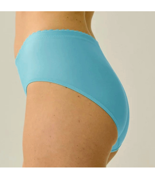 Naturana Naturana Lydia Maxislip met  licht corrigerend buikgedeelte in kleur aqua blauw