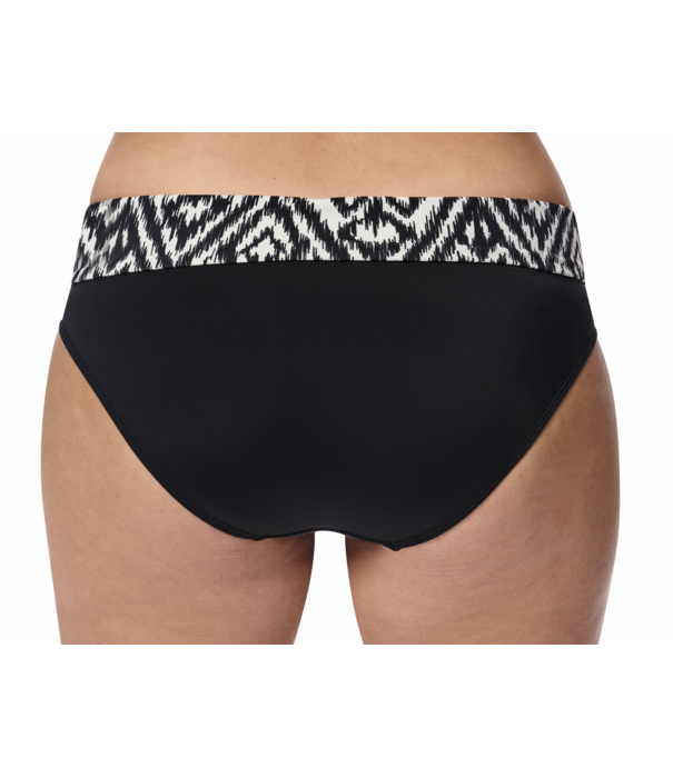 Amoena  Amoena Salta bikinislip met brede omslag – Zwart/Off‑white  Waarom? - De H1 hoort nooit je winkelnaam te bevatten - De H1 moet puur het product beschrijven - “Bodyfashion Born” hoort alleen in de SEO‑title, niet in de H1 - Dit is consistent met je andere