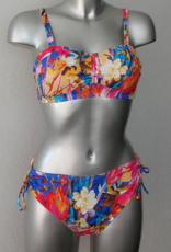 Kuala Lumpur (Prothese) bikinitop zonder beugel, bandeau model met  frisse bloemenprint